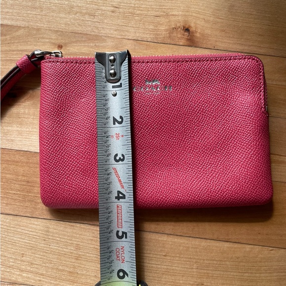 Red Pebble Leather Coach Wallet - Picture 7 of 10